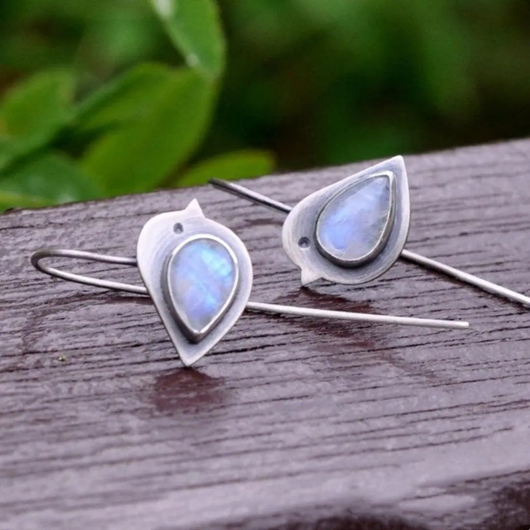 Vintage'owe naturalne kamienne kolczyki z ptakami