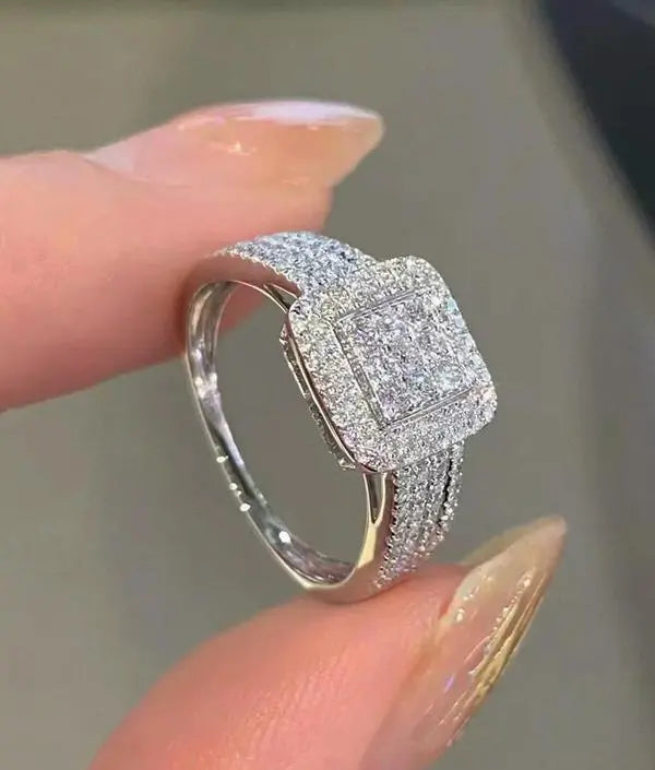 Elegancki Pierścień Blasku – Srebro Sterlingowe i Cyrkonia