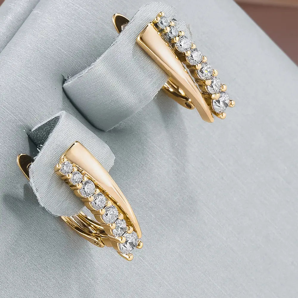 Eleganckie kolczyki z inkrustowanymi cyrkoniami