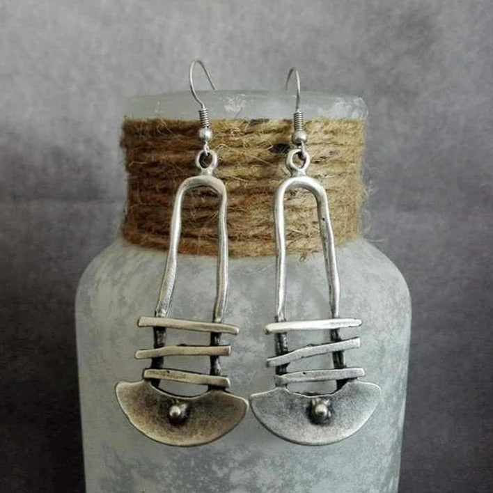 Geometryczne kolczyki o wyjątkowym kształcie