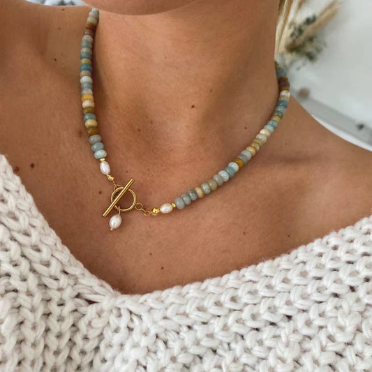 Vintage'owy złoty naszyjnik z kamieniami