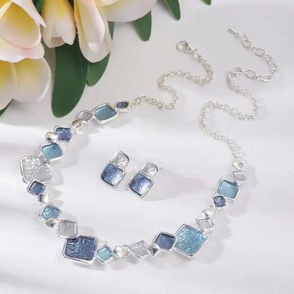 Szare emaliowane okrągłe naszyjniki geometryczne