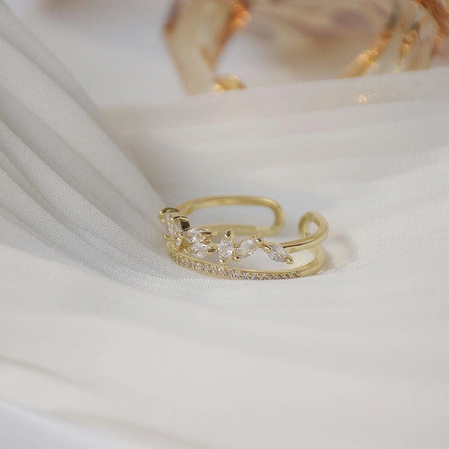 Regulowany Pierścień z CZN w Złocie