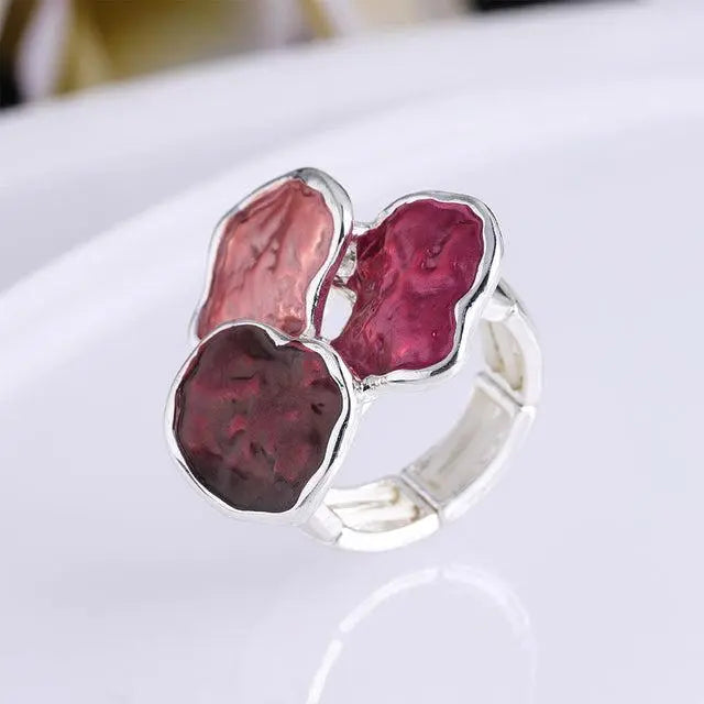 Klasyczny Pierścień z Emalią w Kształtko okręgu